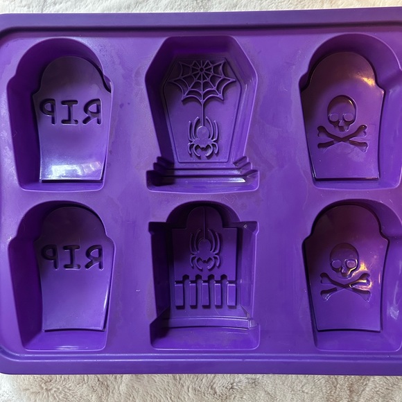 Halloween Baking Sheet Bundle - Picture 7 of 12